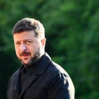Ucraina, Zelensky parla con Trump: &quot;Discusso di come raggiungere tregua e vera pace&quot;