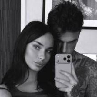 Fedez compie 37 anni, Giulia Honegger gli fa una sorpresa Fedez compie 37 anni, Giulia Honegger gli fa una sorpresa