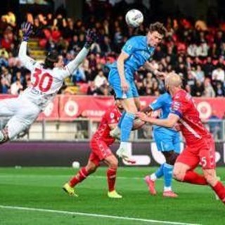 Monza-Napoli 0-1: McTominay aggancia l'Inter in testa alla classifica