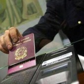 Migranti, Spagna ripristina controlli alle frontiere per viaggiatori dall’Italia