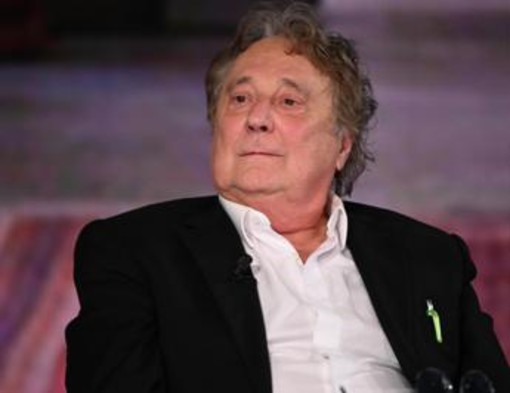Iacchetti, nuove polemiche: "Schillaci? Spero muoia aspettando una Tac" Iacchetti, nuove polemiche: "Schillaci? Spero muoia aspettando una Tac"