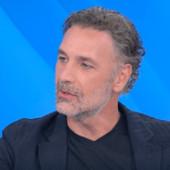 Raoul Bova ricorda la mamma Rosa, l'insegnamento: "Mi disse di sentirmi libero"