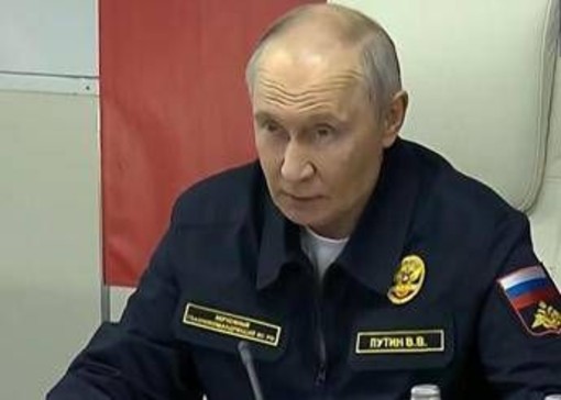 Putin sfida l’Europa sulle navi russe: "Risponderemo ovunque". Accuse alla Nato nel Pacifico Putin sfida l’Europa sulle navi russe: "Risponderemo ovunque". Accuse alla Nato nel Pacifico