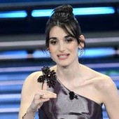 Sanremo, Pilar Fogliati porta sul palco fa l'aristocratica Uvetta: "Ma voi fate questo come lavoro?"