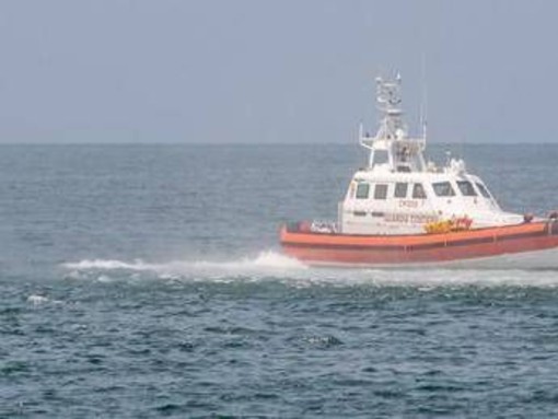 Sub ucciso da eliche gommone a Lampedusa, martedì l'autopsia. Indagate due persone