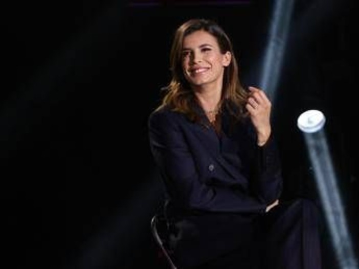 Elisabetta Canalis, la verità sulla 'ricetta' del petto di pollo. E la gaffe di Clerici Elisabetta Canalis, la verità sulla 'ricetta' del petto di pollo. E la gaffe di Clerici