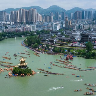 Cina, previsti 83 mln di spostamenti in treno per il Dragon Boat Festival