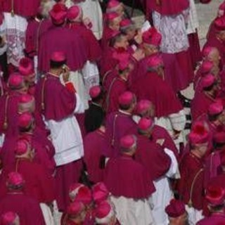 Referendum, il vicepresidente della Cei: "Italiani chiedono riforme più condivise, ruolo importante dei giovani"