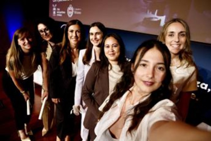 L'Oréal e Unesco premiano sei giovani scienziate di talento L'Oréal e Unesco premiano sei giovani scienziate di talento