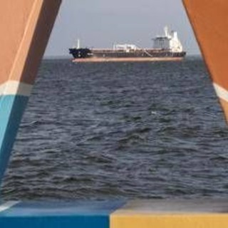 Venezuela consegnerà fino a 50 milioni di barili di petrolio agli Usa Venezuela consegnerà fino a 50 milioni di barili di petrolio agli Usa