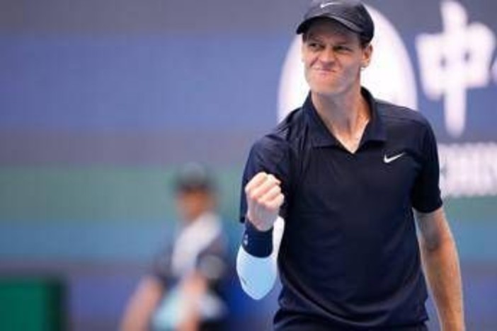 Sinner, anche il Codacons contro Jannik: "Via le onorificenze" Sinner, anche il Codacons contro Jannik: "Via le onorificenze"