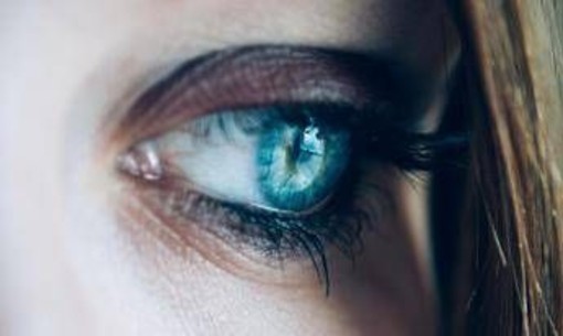 Iniezioni di cellule per rigenerare la cornea, oculisti: "Vicini a sconfiggere la cecità" Iniezioni di cellule per rigenerare la cornea, oculisti: "Vicini a sconfiggere la cecità"
