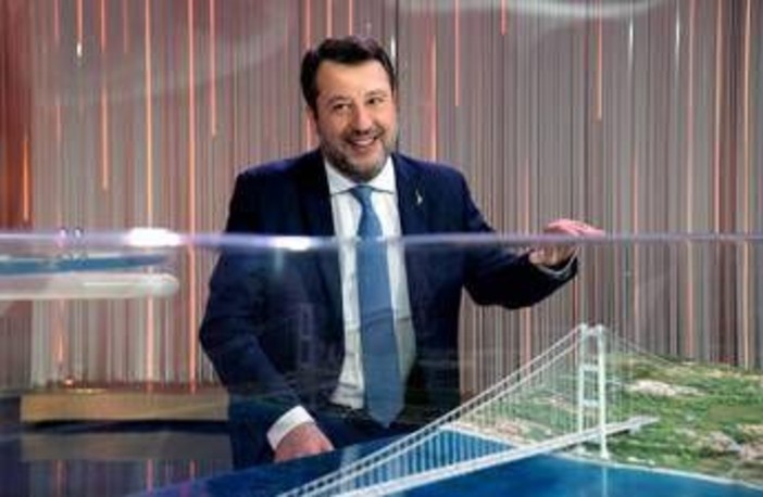 Ponte Messina, Salvini: &quot;Anche all'epoca di Brunelleschi c'erano i 'no cupola'&quot;