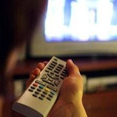 Don Matteo vince la prima serata, tra 'Affari Tuoi' e 'La Ruota' è testa a testa