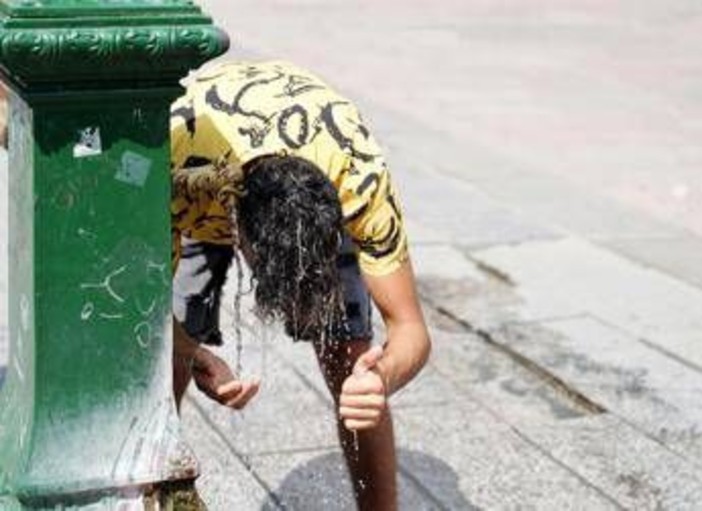 Caldo record sull'Italia, oggi 13 città da bollino rosso