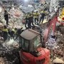 Crollo palazzina a Messina, proseguono ricerche dei tre dispersi. Malore per vigile del fuoco Crollo palazzina a Messina, proseguono ricerche dei tre dispersi. Malore per vigile del fuoco