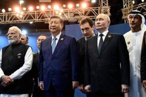 Ucraina, Russia: "Xi e Modi disponibili a mediare per accordo pace" Ucraina, Russia: "Xi e Modi disponibili a mediare per accordo pace"