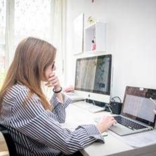 In Francia da oggi a fine anno le donne lavorano 'gratis', è colpa della disparità salariale