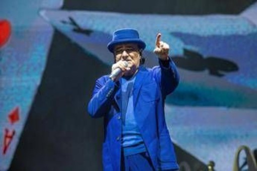 Renato Zero compie gli anni, l'annuncio di un nuovo progetto: "Mi sono regalato un'altra perla"