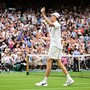 Sinner agli ottavi a Wimbledon, avanti anche Cobolli