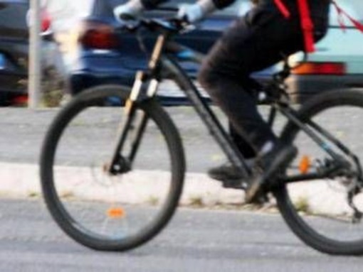 Aggressione rider a Roma, fermo convalidato ma tunisini tornano liberi