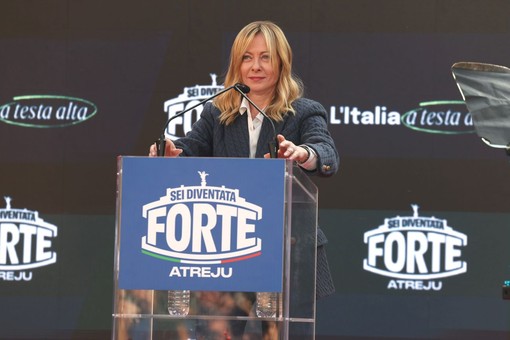 Meloni ad Atreju “Europa non è al tramonto, Italia leale ma non subalterna” Meloni ad Atreju “Europa non è al tramonto, Italia leale ma non subalterna”