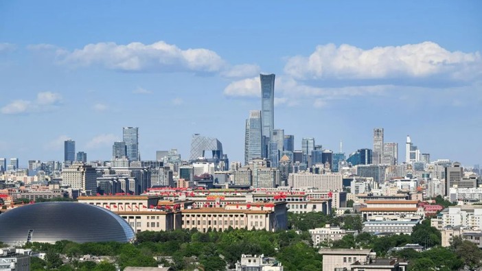 La Cina eroga 800 miliardi di yuan in strumenti finanziari per gli investimenti La Cina eroga 800 miliardi di yuan in strumenti finanziari per gli investimenti