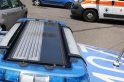Bus guasto a Firenze, passeggero picchia l'autista e lo minaccia: "Guida o ti ammazzo" Bus guasto a Firenze, passeggero picchia l'autista e lo minaccia: "Guida o ti ammazzo"