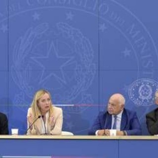 Caso Almasri, gli atti del Tribunale dei ministri: &quot;Nordio, Mantovano e Piantedosi lo hanno scientemente aiutato&quot;