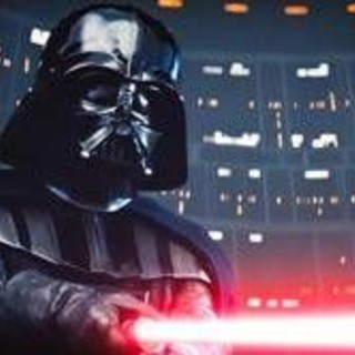 Star Wars, la spada laser di Dart Vader va all'asta: può valere 3 milioni di dollari