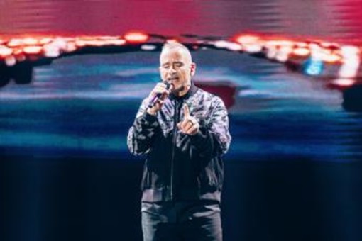 Ramazzotti operato alle corde vocali, l'esperto: "Rischi del mestiere" Ramazzotti operato alle corde vocali, l'esperto: "Rischi del mestiere"