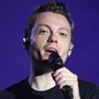 Tiziano Ferro fatica al concerto e preoccupa fan: "Che gli è successo?" Tiziano Ferro fatica al concerto e preoccupa fan: "Che gli è successo?"