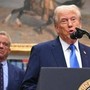 Paracetamolo in gravidanza, Trump lancia allerta per le future mamme: &quot;Rischio autismo&quot;