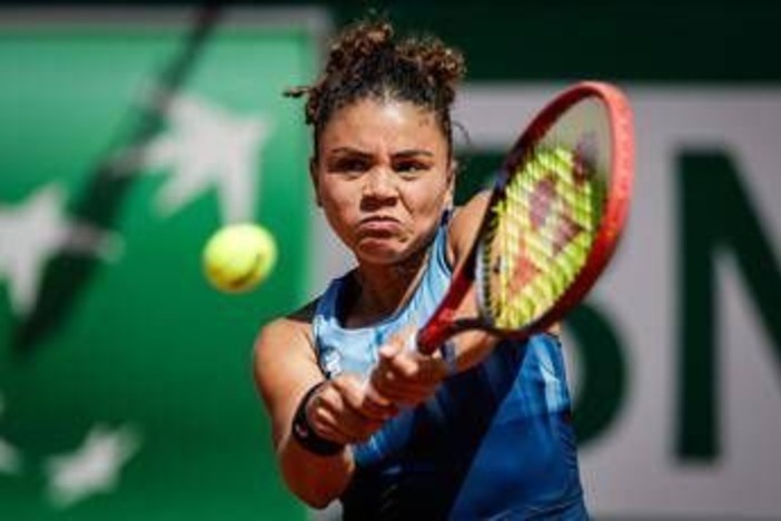 Roland Garros, time-out medico e lacrime per Paolini: l'azzurra eliminata al secondo turno