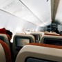 Invasione di zanzare sul volo Milano-Alicante, passeggeri costretti a cambiare aereo Invasione di zanzare sul volo Milano-Alicante, passeggeri costretti a cambiare aereo