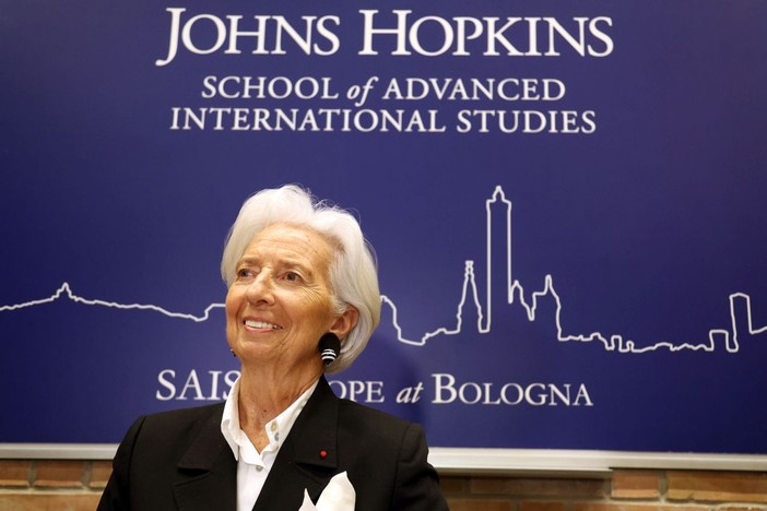 Ue, Lagarde “Non siamo in austerity, ma dobbiamo attenerci alle regole”