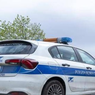 Roma, scontro tra auto e moto: muore 22enne in via Ostiense