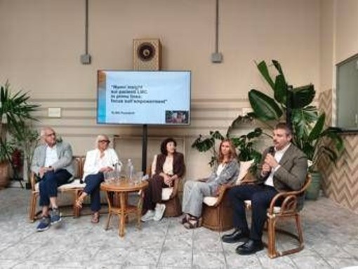 Leucemia mieloide cronica, l'indagine: "solo 1 paziente su 3 è a proprio agio nel porre domande all’ematologo"