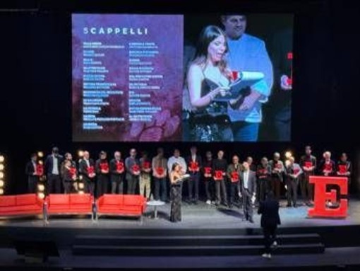 Le Guide de L’Espresso hanno premiato21 ristoranti e 7 cantine Le Guide de L’Espresso hanno premiato21 ristoranti e 7 cantine