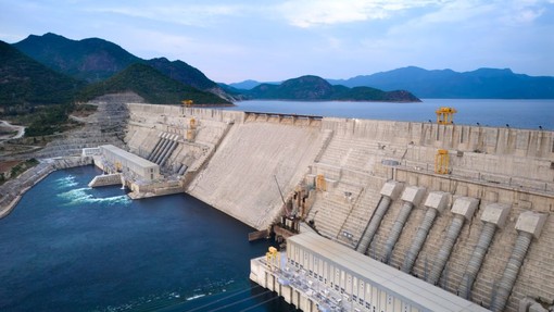 Webuild scala le classifiche Enr, prima in settore acqua e nella top ten trasporti