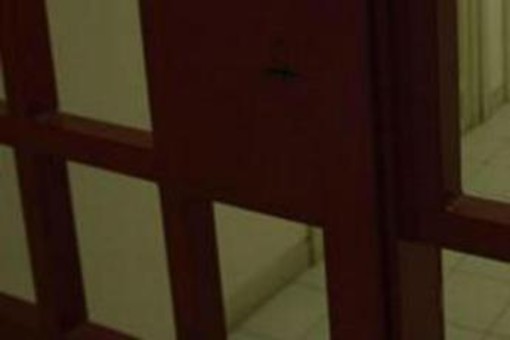 Non ricaricava il braccialetto elettronico per non farlo funzionare: arrestato Non ricaricava il braccialetto elettronico per non farlo funzionare: arrestato