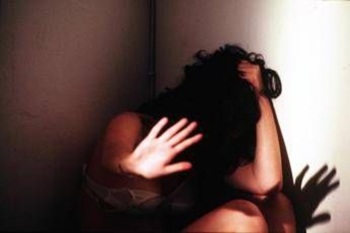 Genova, 27enne denuncia stupro di gruppo Genova, 27enne denuncia stupro di gruppo