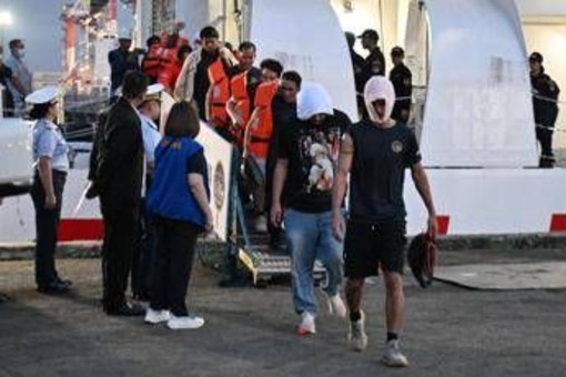 Filippine, affonda traghetto nel sud: 18 morti e 24 dispersi