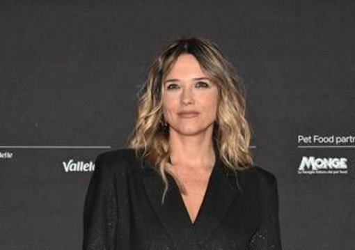 Francesca Barra derubata in treno: "Turbata dalla disumanità" Francesca Barra derubata in treno: "Turbata dalla disumanità"