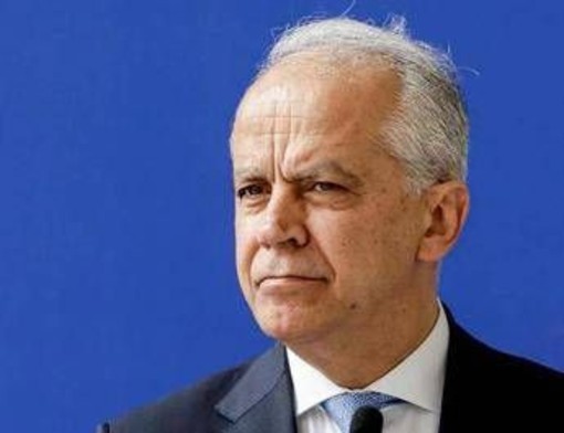 Sicurezza, Piantedosi: "Calo generalizzato dei reati, l'Italia si conferma come uno dei luoghi più sicuri al mondo" Sicurezza, Piantedosi: "Calo generalizzato dei reati, l'Italia si conferma come uno dei luoghi più sicuri al mondo"