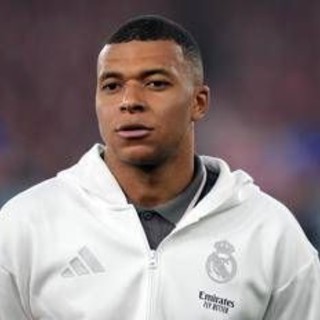 Psg condannato a pagare 61 milioni a Mbappé
