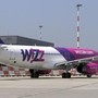 Volo Wizz Air per Atene, il Boeing decolla a due secondi dal disastro: svelato l’errore dei piloti a Luton