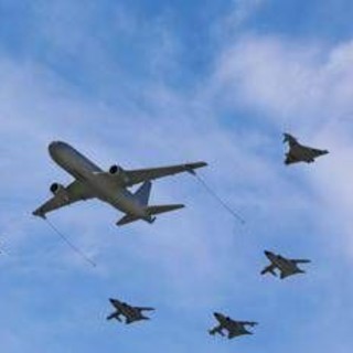 Russia avverte la Nato: "Pronti a difendere Kaliningrad con intero arsenale, rischio di confronto militare diretto"