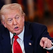 Iran, Trump “Il cessate il fuoco è un malato terminale in terapia intensiva”