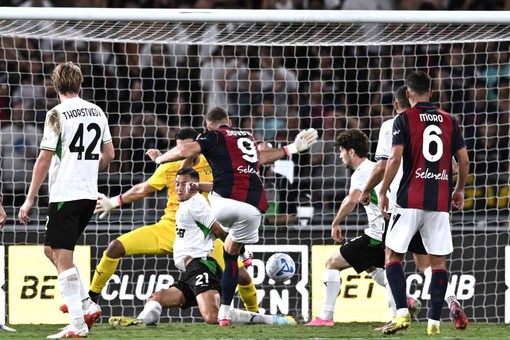 Dovbyk salva il Bologna, il derby col Sassuolo termina 2-2 Dovbyk salva il Bologna, il derby col Sassuolo termina 2-2